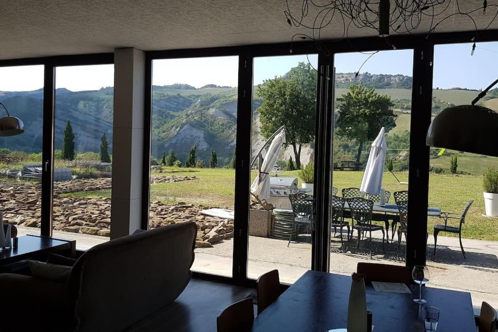 Villa Cristallo Private Apartment Fontanelice ภายนอก รูปภาพ