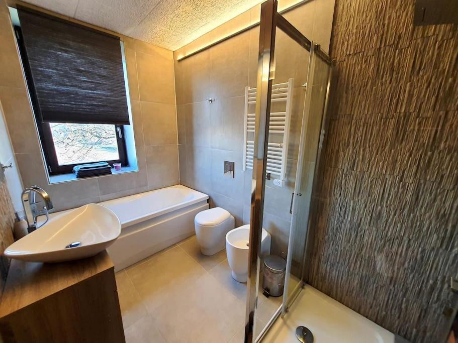 Villa Cristallo Private Apartment Fontanelice ภายนอก รูปภาพ