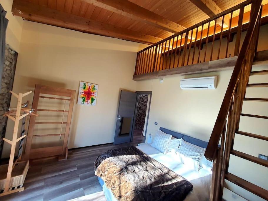 Villa Cristallo Private Apartment Fontanelice ภายนอก รูปภาพ