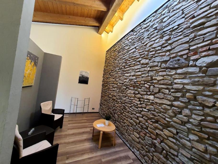 Villa Cristallo Private Apartment Fontanelice ภายนอก รูปภาพ